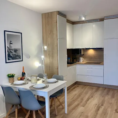 Apartment Nr 12 - Wakacyjna 5 *